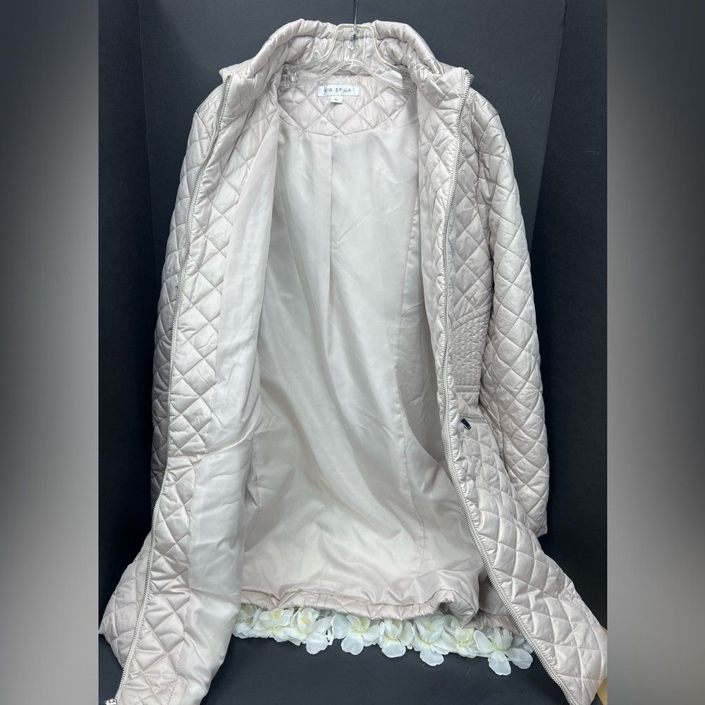 Brand new with tag Via Spiga's quilted coat is a cozy essential size Large - Picture 11 of 16